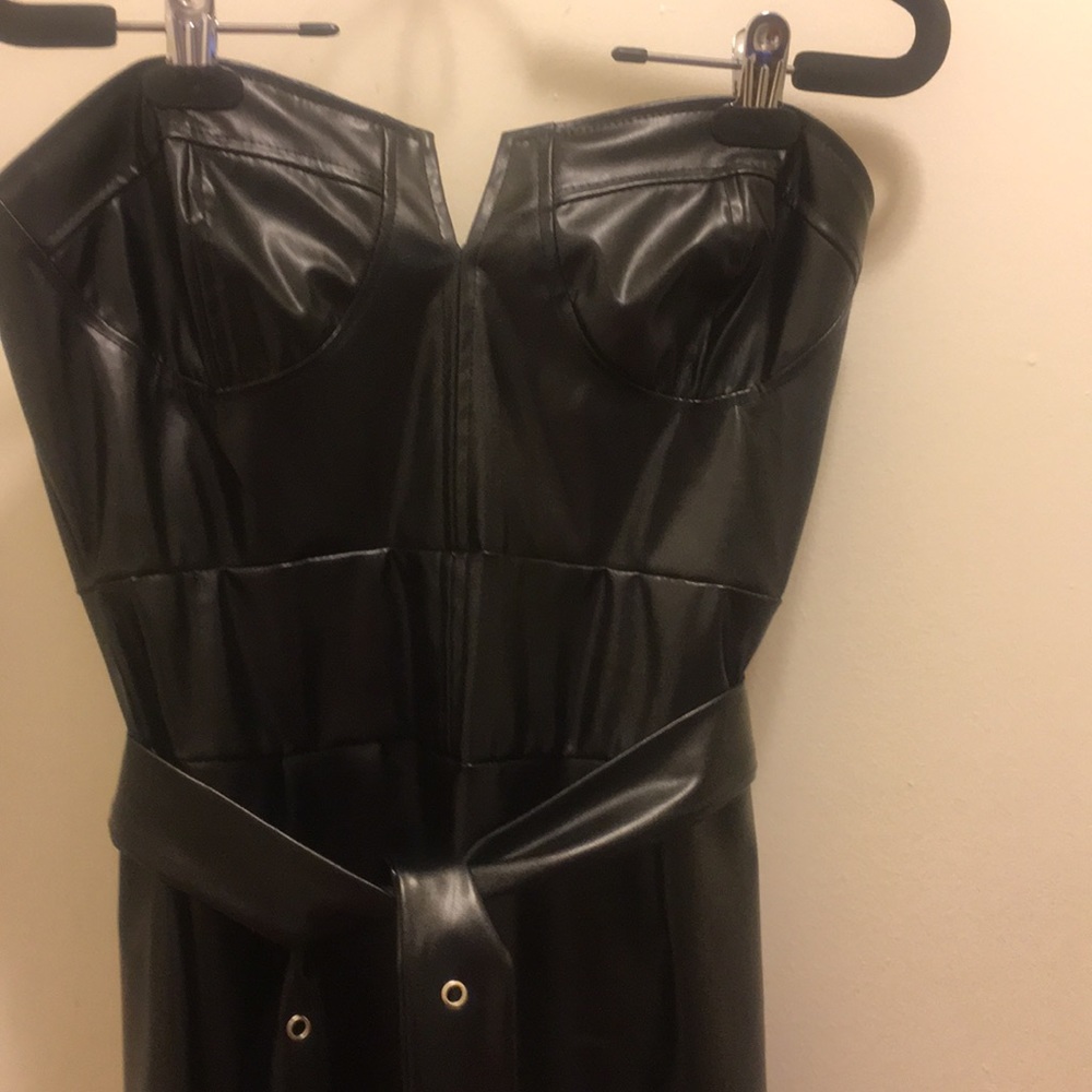 PU leather halter top dress w/middle split & belt